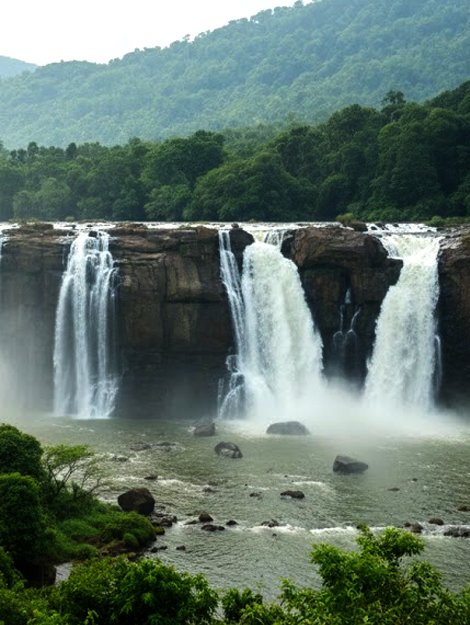 Tempo Traveller in Kerala, kerala taxi for athirapally tour